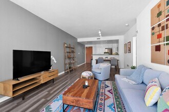 388 Beale St, Unit FL14-ID1009995P in San Francisco, CA - Foto de edificio - Building Photo