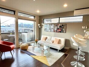 107B 13th Ave E in Seattle, WA - Building Photo - Building Photo