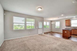 741 Twisted Oaks Ln in Buda, TX - Building Photo - Building Photo