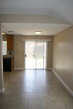 9009 Seahurst Ct in Bakersfield, CA - Building Photo - Building Photo