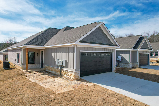 Crescent Place in Columbus, GA - Building Photo - Building Photo