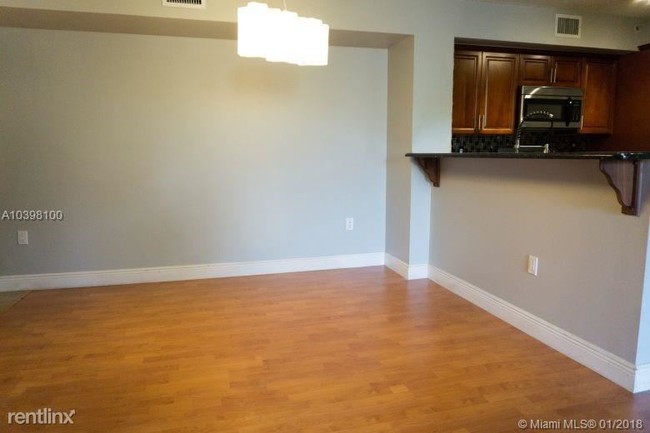 2051 Renaissance Blvd-Unit -Apt 203A in Miramar, FL - Building Photo - Building Photo