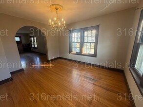 427 S Vassar Ave in Wichita, KS - Building Photo - Building Photo