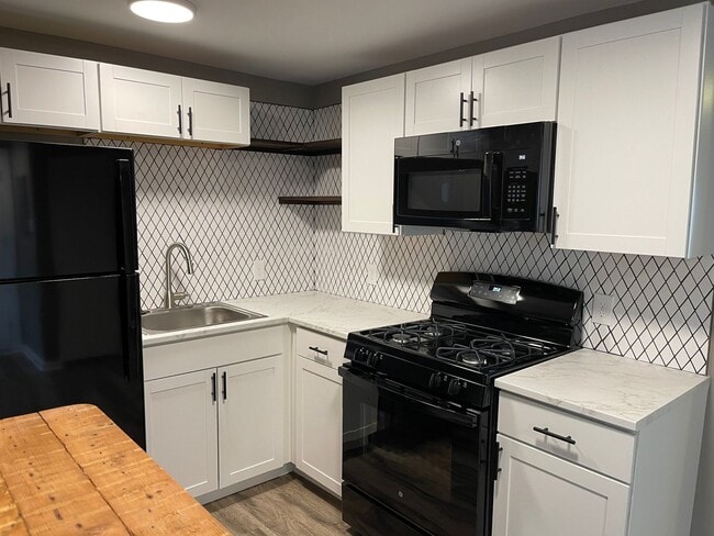 132 Main St in Phoenixville, PA - Building Photo - Building Photo