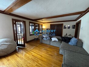 44 Kirkwood Rd in Boston, MA - Building Photo - Building Photo