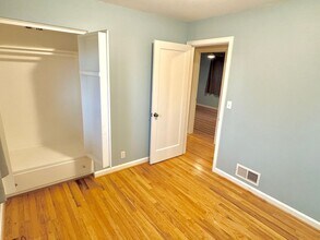 6229 NE Siskiyou St in Portland, OR - Building Photo - Building Photo