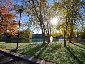 Pavilion Lakes Apartments