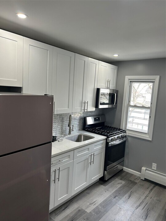 243-16 145th Ave in Queens, NY - Building Photo
