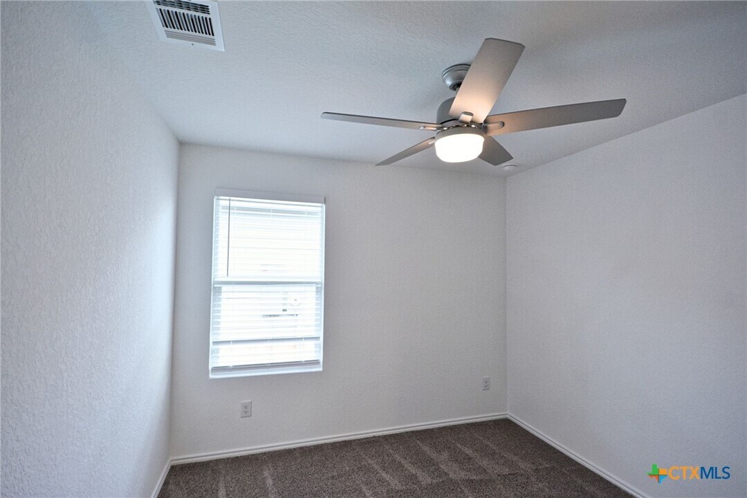 776 Bullsnake Trl in New Braunfels, TX - Foto de edificio