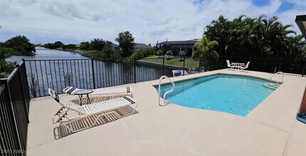 826 SW 32nd Terrace in Cape Coral, FL - Building Photo - Building Photo