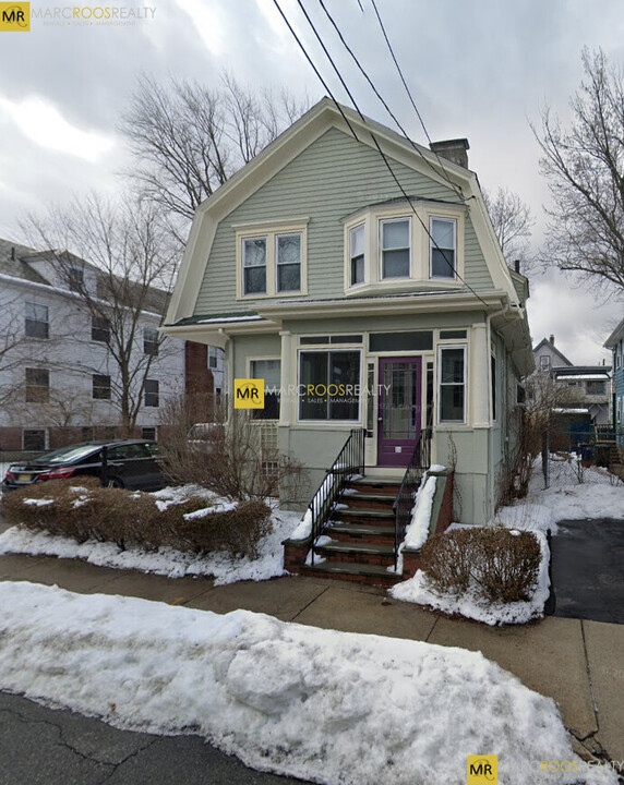 16 Chetwynd Rd, Unit 16 in Somerville, MA - Foto de edificio