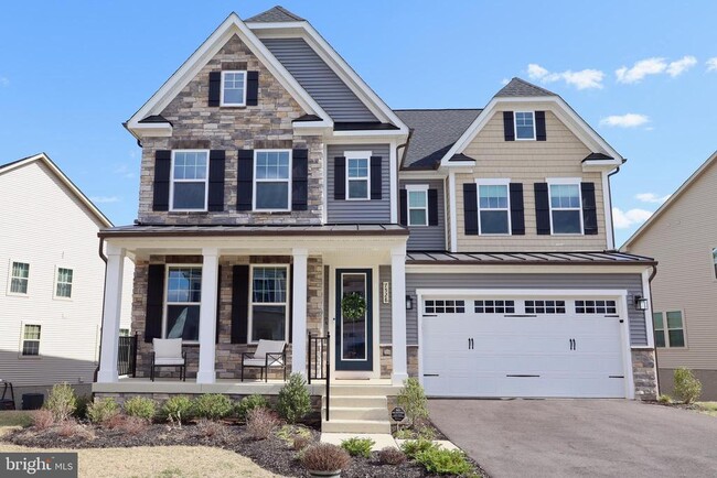 property at 7528 Zoe Ln