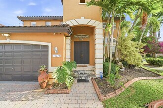 16372 SW 62nd Ter in Miami, FL - Building Photo - Building Photo