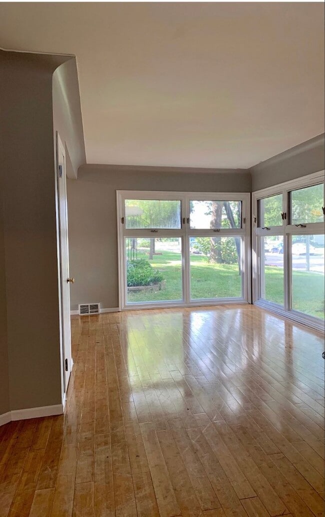 property at 5124 N Bryant Ave