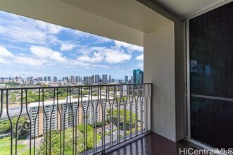 1515 Nuuanu Ave in Honolulu, HI - Foto de edificio - Building Photo