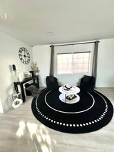 527 W Colden Ave in Los Angeles, CA - Foto de edificio - Building Photo