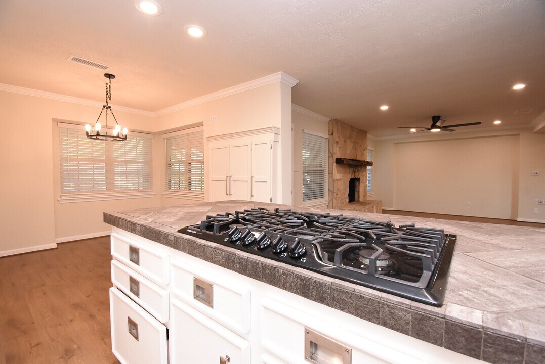 2503 Southwick St in Houston, TX - Building Photo