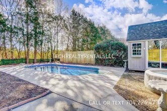 2514 Caprock Ct in Charlotte, NC - Building Photo - Building Photo