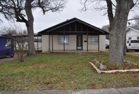 2733 Canton Dr in Fort Worth, TX - Building Photo - Building Photo