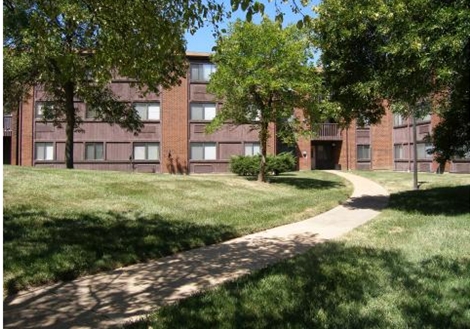 St. Raymond's Apartments in St. Louis, MO - Building Photo