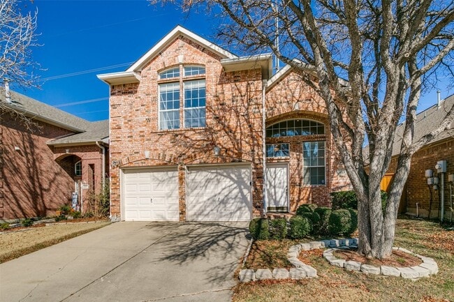 511 Poplar Ln in Irving, TX - Foto de edificio - Building Photo
