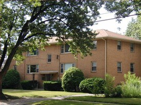 1450 Lakeway Ave Apartments