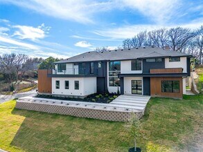 6301 Tiffany Oaks Ln in Arlington, TX - Building Photo - Building Photo