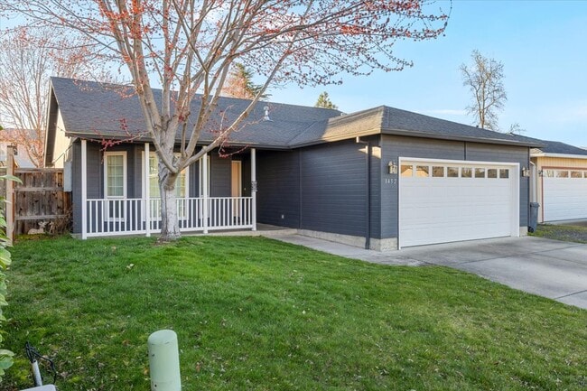 1432 Beekman Ave in Medford, OR - Building Photo - Building Photo