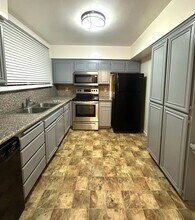 7260 Hillside Ave in Los Angeles, CA - Building Photo - Building Photo
