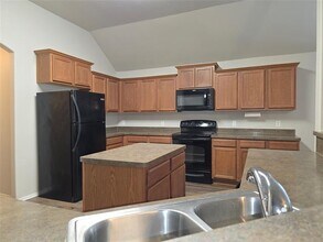 1600 Wickham Dr in Burleson, TX - Building Photo - Building Photo