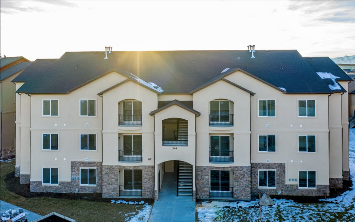 344 S 740 W in Pleasant Grove, UT - Building Photo