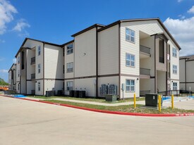 JFK Apartments in Houston, TX - Building Photo