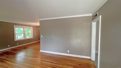 3505 Pelzer Ave in Montgomery, AL - Foto de edificio - Building Photo