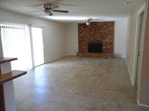 11022 N 45th Ln in Glendale, AZ - Foto de edificio - Building Photo