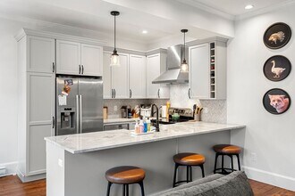 461 Beacon St in Boston, MA - Building Photo - Building Photo