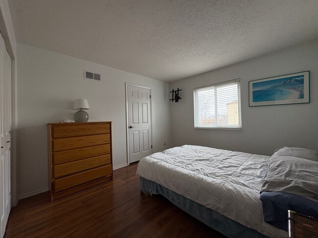 1233 Guelbreth Lane in St. Louis, MO - Building Photo - Building Photo