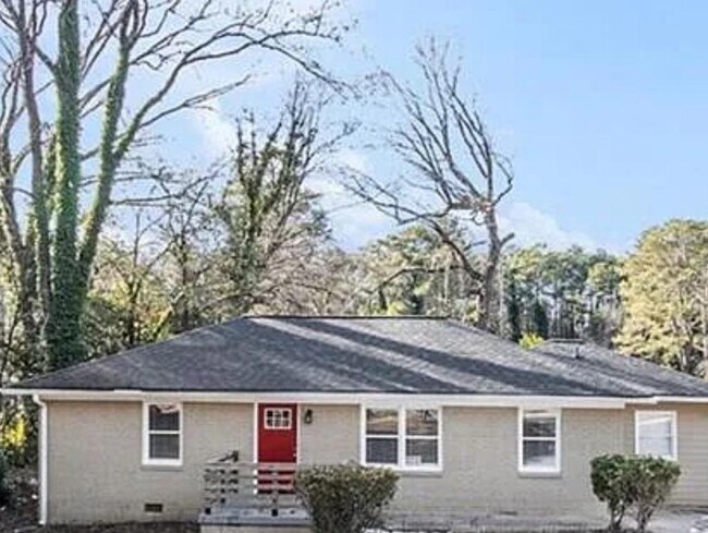 property at 2077 Rosewood Rd