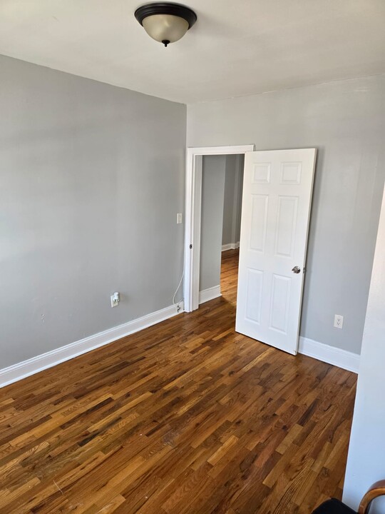 406 E Jersey St, Unit 2 in Elizabeth, NJ - Building Photo