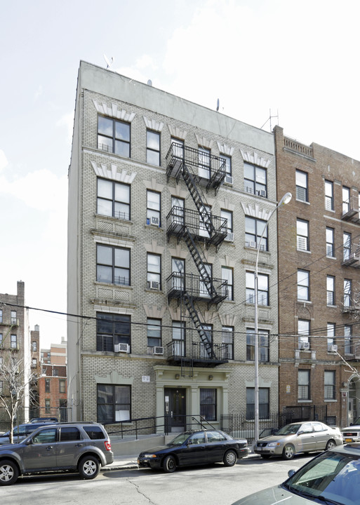 1076 Teller Ave in Bronx, NY - Building Photo