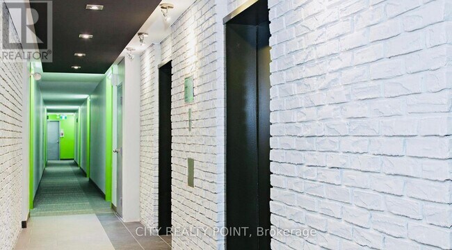 666-2666 Spadina Ave. in Toronto, ON - Building Photo - Building Photo