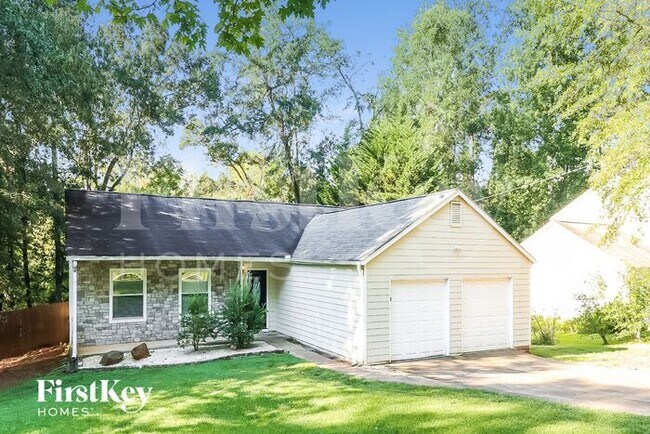 824 Riverstone Ln in Woodstock, GA - Building Photo - Building Photo