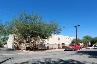 Catalina View in Tucson, AZ - Building Photo - Building Photo