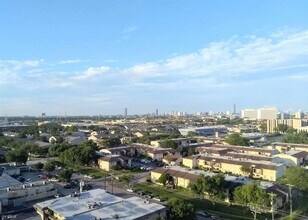 7510 Hornwood Dr-Unit -Apt 1102 in Houston, TX - Building Photo - Building Photo