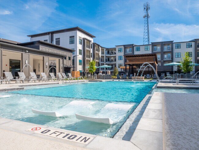 The Waters at Freeport in Freeport, FL - Foto de edificio - Building Photo