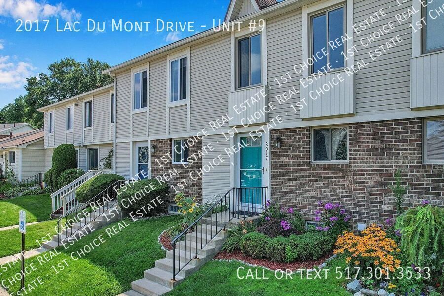 2017 Lac Du Mont Dr in Haslett, MI - Foto de edificio