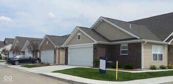 11504 Grassy Ct in Fishers, IN - Building Photo