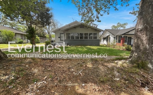 property at 504 Francis Pl SW