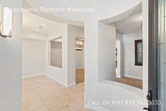 2877 Farragut Rd in San Diego, CA - Building Photo - Building Photo