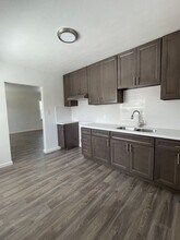 204 E Walnut Ave in Lompoc, CA - Building Photo - Building Photo