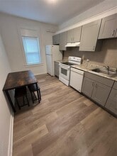 379 Huguenot St in New Rochelle, NY - Building Photo - Building Photo